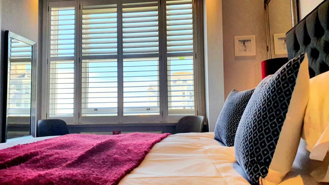 A Room With A View Brighton Exterior foto A bedroom at the hotel