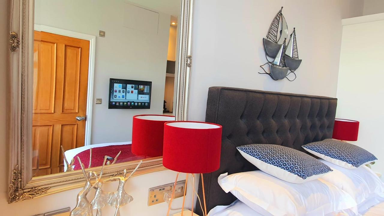 A Room With A View Brighton Exterior foto A guest room at the hotel