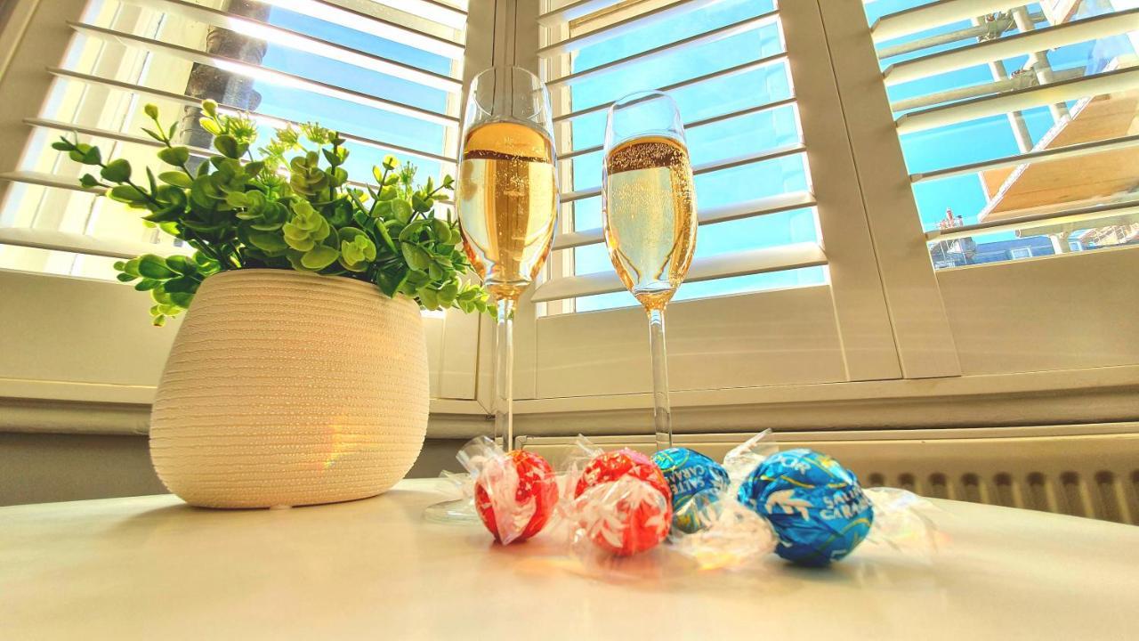 A Room With A View Brighton Exterior foto Lindt Lindor