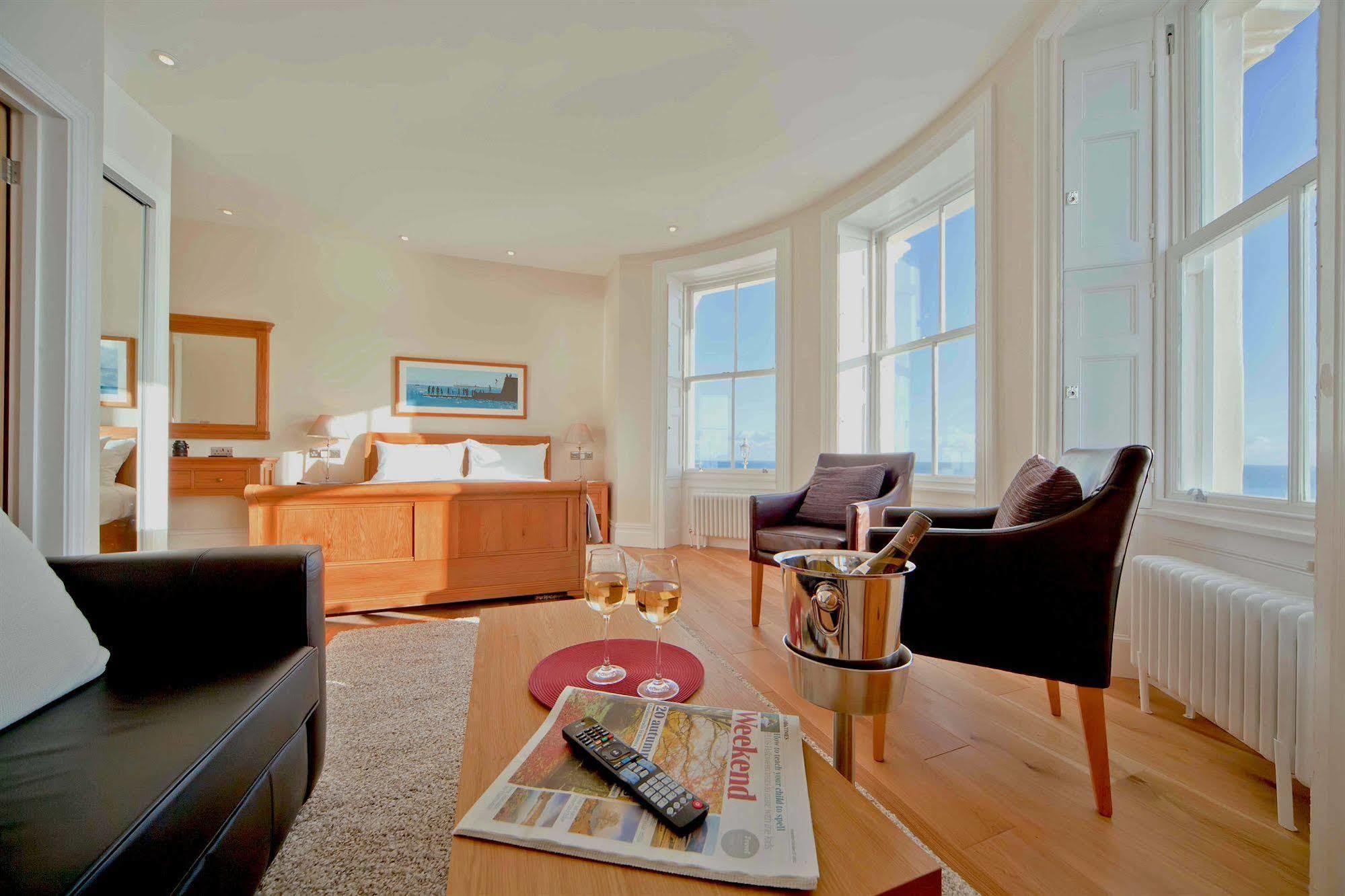 A Room With A View Brighton Exterior foto The interior of a suite at the hotel