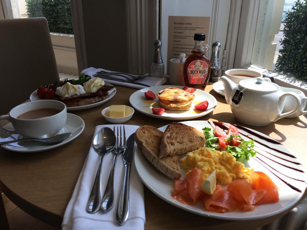 A Room With A View Brighton Exterior foto Breakfast at the hotel